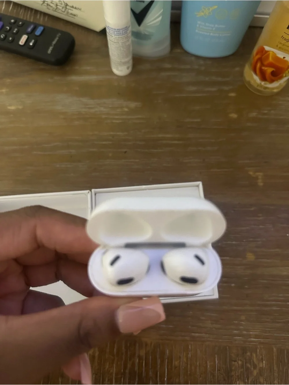 Apple White Earbud Headphones